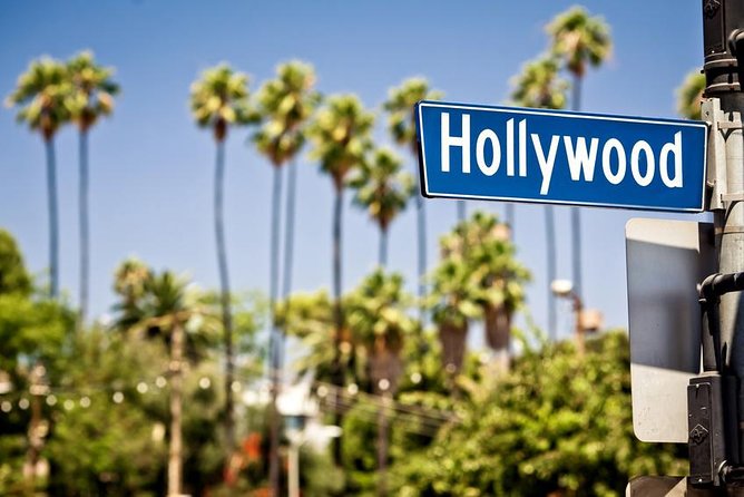 2-Hour Hollywood Bus Tour - Catching the history of Sunset Strip