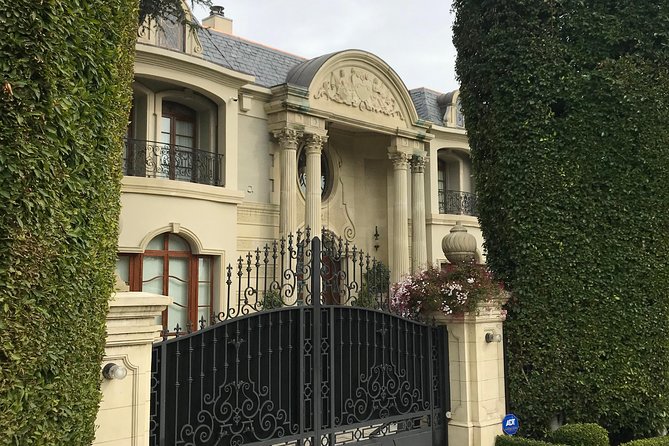 2 Hour Private Tour - Hollywood and Beverly Hills Celebrity Homes - Pickup, Timing, and Booking Details