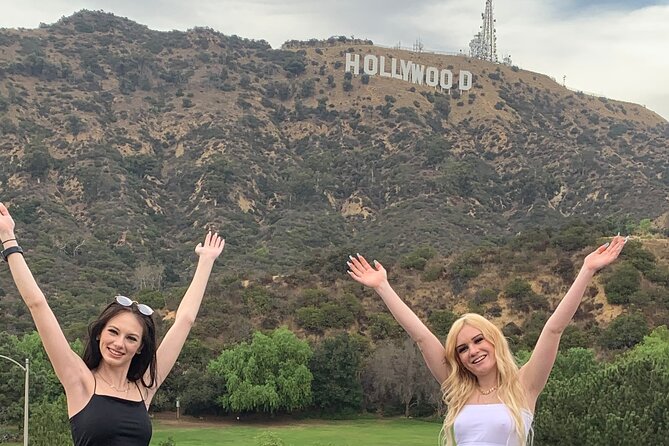 50-Minute Driving Tour: Explore Hollywood Sign in a Ferrari - Timing, meeting point, and what to expect