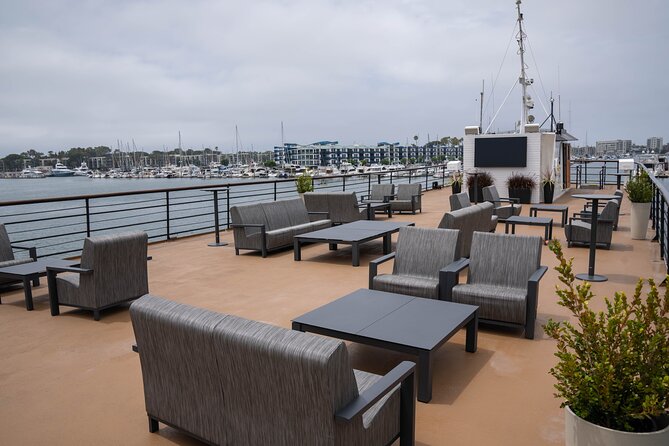 City Cruises Los Angeles Dinner Cruise from Marina del Rey - DJ music and dancing after dinner