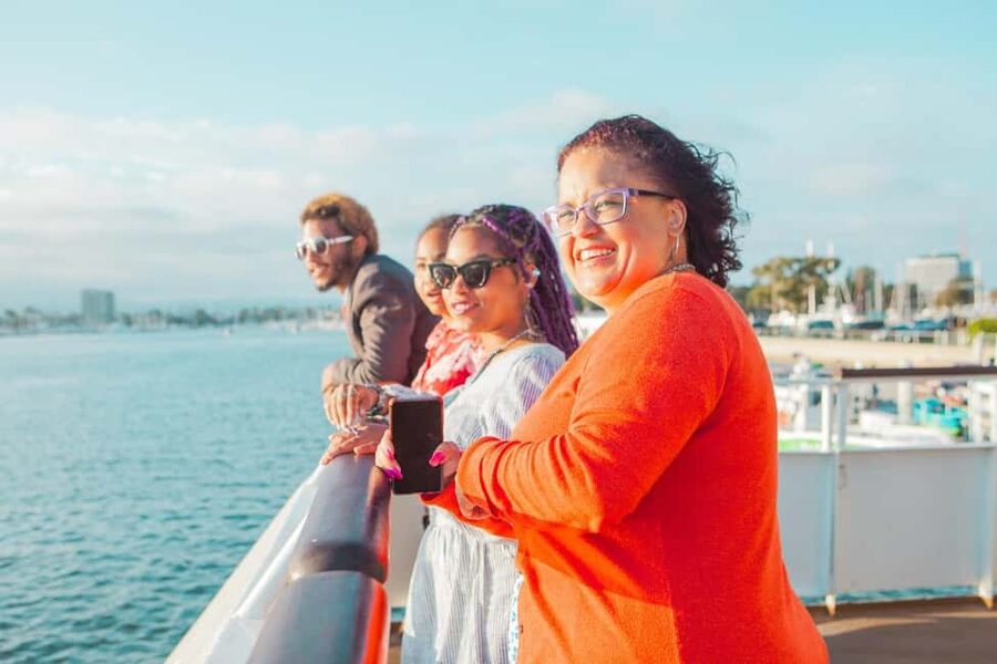 City Cruises Marina Del Rey: Sunset Cruise with Dinner - Drinks, music, and time on deck