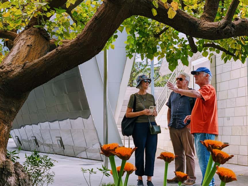 Downtown LA Arts Tour with MOCA & The Broad + Infinity Room - Start at Jerry Moss Plaza and get your bearings