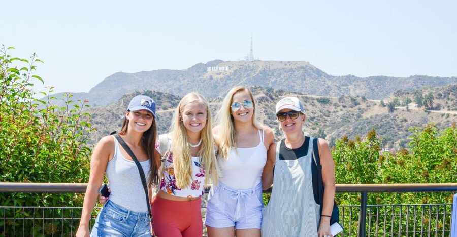 Full-Day City Tour of LA, Hollywood, Beverly Hills & Beaches - Santa Monica Pier in a half hour