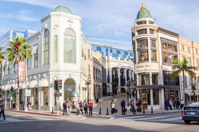 Full-Day Iconic Sights of LA, Hollywood, Beverly Hills, Beaches and More - Santa Monica: a Pacific first impression