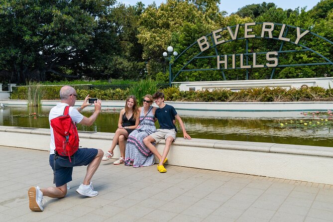 Hollywood, Beverly Hills, & Celebrity Home Tour from Santa Monica - FAQ