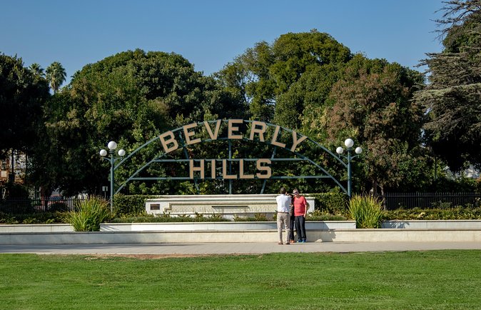 Hollywood Open Bus Tours - Celebrity homes are stories, not guaranteed sightings
