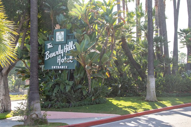 Hollywood Open Bus Tours - Sunset Strip and West Hollywood add a different side of town
