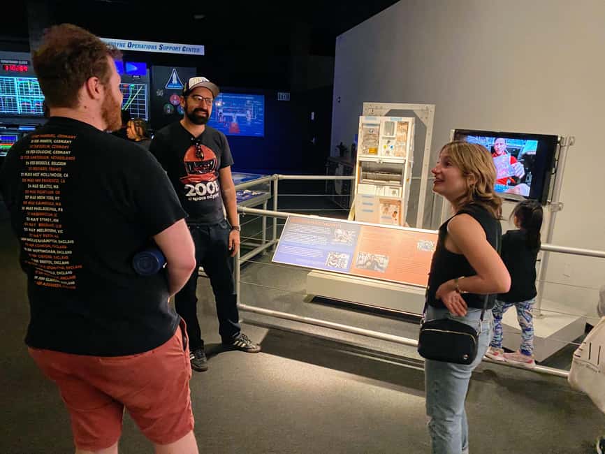 LA: Expo Park Space & Dinosaurs Tour with Cal Science Center - Who should book the Exposition Park tour?
