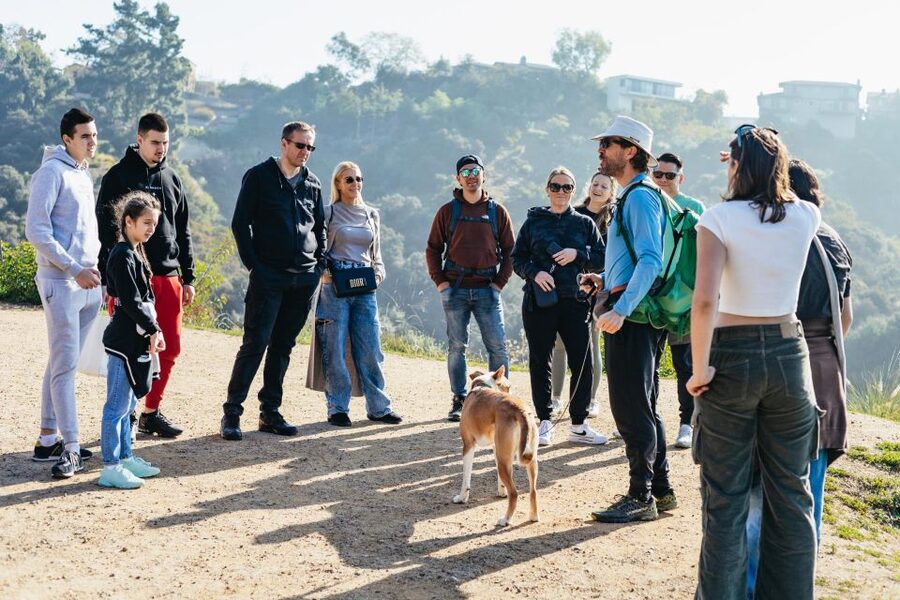 LA: Express Hollywood Sign Guided Walking Tour with Photos - Finding the Innsdale Trailhead