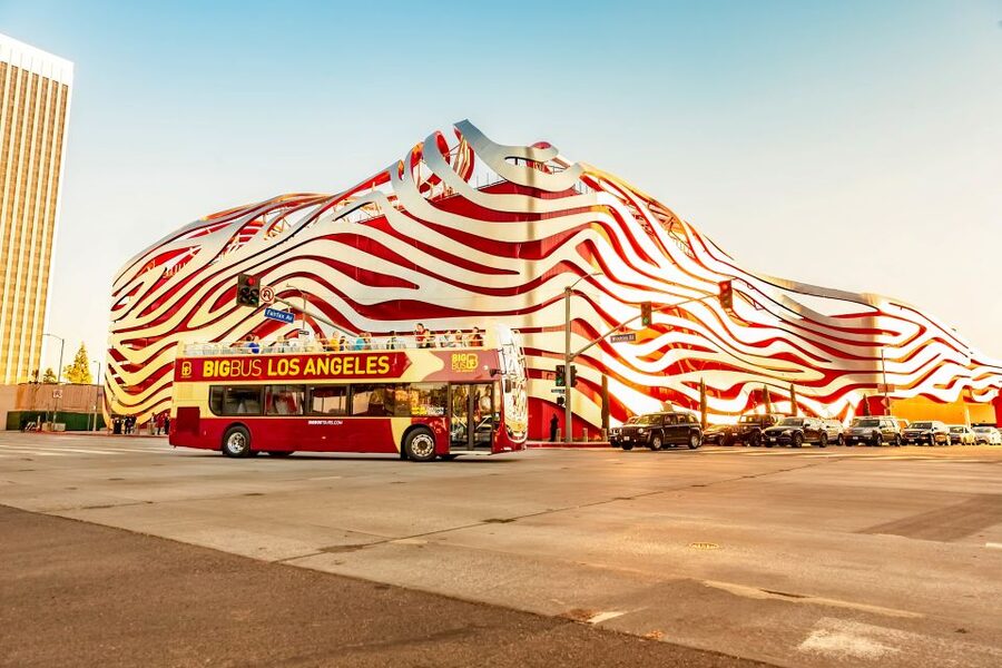 LA: Hop-on Hop-off Tour by Open-top Bus with 19 Stops - Hollywood landmarks on the Red Route