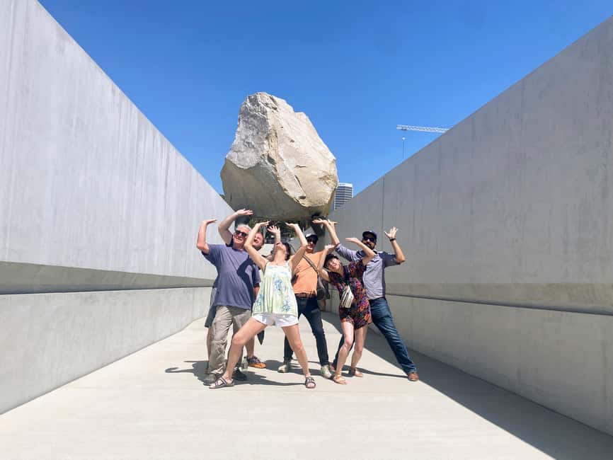 LA: Museum Row Tour The Fast & The Fossilized on Wilshire - Who should book this Museum Row walk?