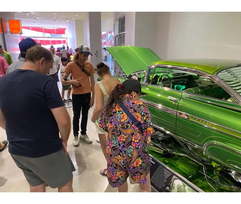 LA: Museum Row Tour The Fast & The Fossilized on Wilshire - FAQ