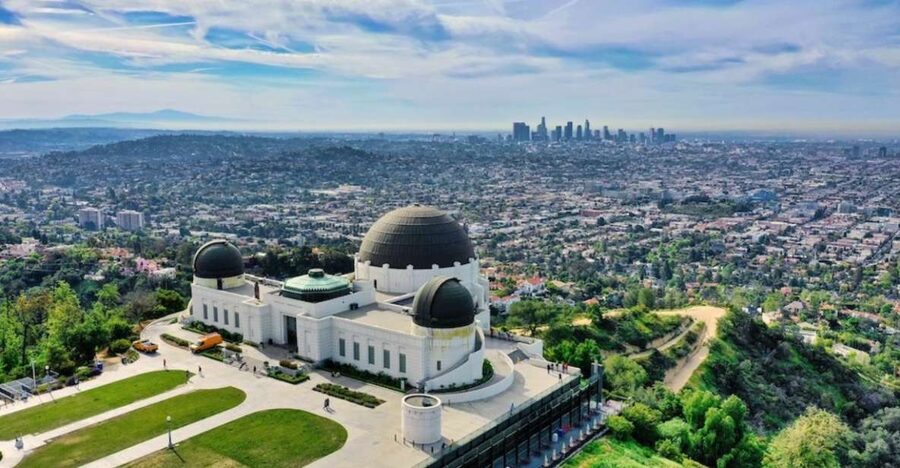 LA: Private Getty Center to Griffith Observatory Guided Tour - Beverly Hills, the Sunset Strip, and Hollywood from the van