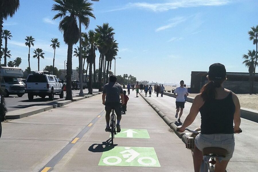 LA: Santa Monica & Venice Beach Bike Adventure - Who Should Book This Ride?