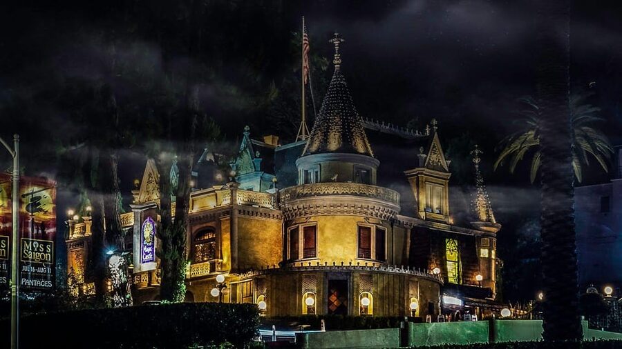 LA: Ultimate Dead of Night Walking Ghost Tour - What the two-hour walk offers, and what it does not