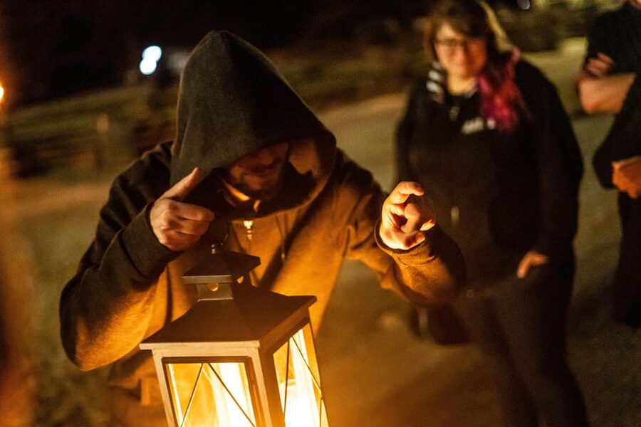 LA: Ultimate Dead of Night Walking Ghost Tour - Who will enjoy the stories most