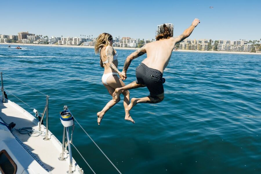 Long Beach: Private Sailboat Rental with Licensed Captain - Bring your own picnic, and use the boat’s comforts