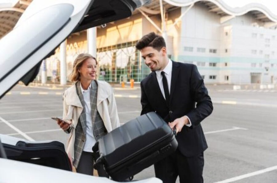 Los Angeles Airport: One-Way Private Transfer to Los Angeles - The drive to your accommodation