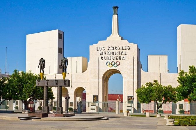 Los Angeles City Sightseeing Tour from Anaheim - Mel’s Diner and a Sunset Strip lunch break
