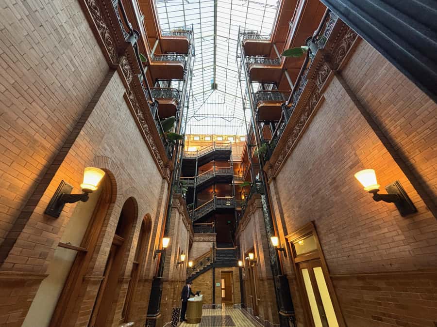 Los Angeles: Downtown History & Architecture Walking Tour - Angels Flight and a ride through the city’s past