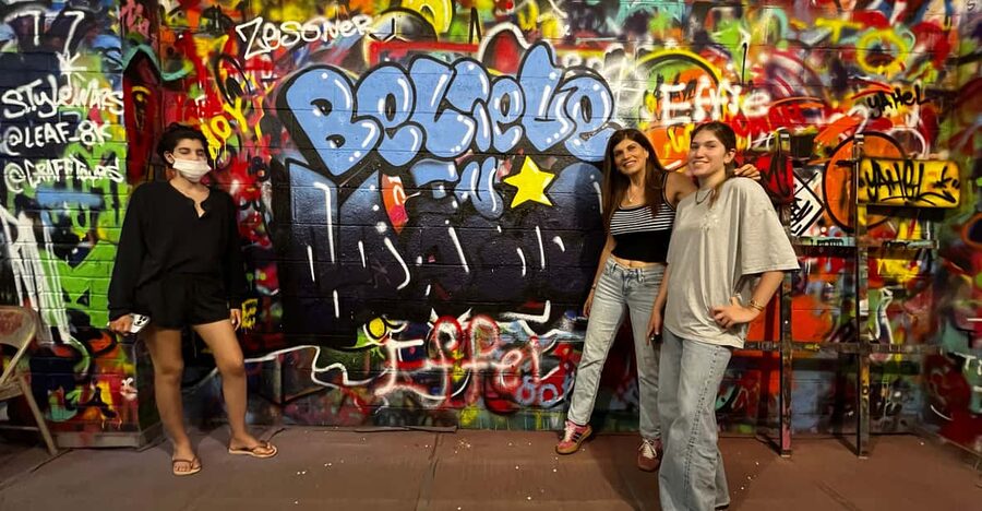 Los Angeles: Experience a Hands-on Graffiti Lesson in LA - Working with an artist in Downtown LA