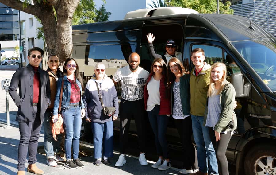 Los Angeles, Hollywood, & Beverly Hills Afternoon City Tour - The return through Mid-Wilshire and Koreatown