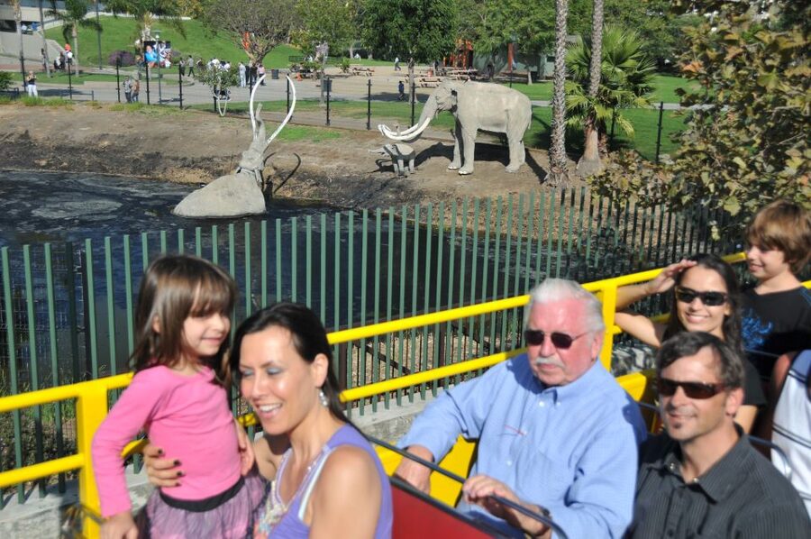 Los Angeles: Hop-On Hop-Off Bus Tour with Audio Guide - A city tour built around distance