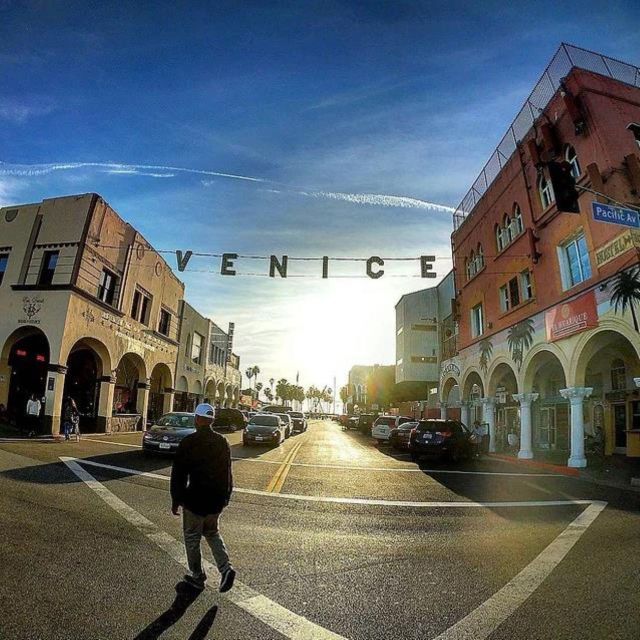 Los Angeles: L.A. Highlights in One Day Guided Experience! - Venice Beach, Santa Monica and the finish-point question