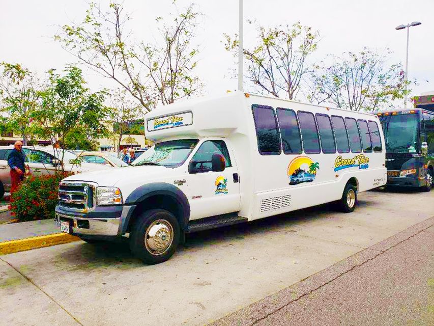 Los Angeles: LA Grand Tour by Open-Air Bus - Farmers Market lunch and a taste of local food