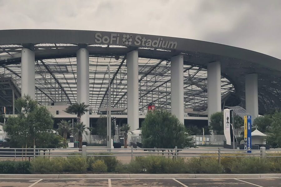 Los Angeles: LA Rams NFL Game Ticket at SoFi Stadium - Choose your seat for the view you want