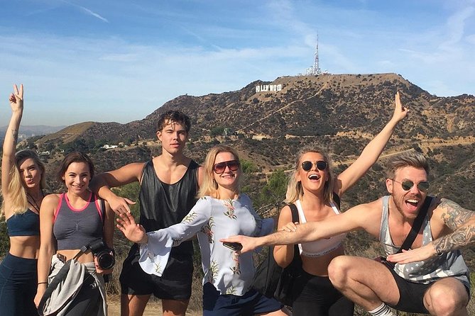 Los Angeles Luxury Private Tour For Up To 7 Passengers - A private route through a sprawling city