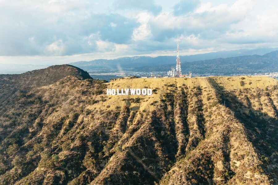 Los Angeles: Private 1-Hour Sightseeing Helicopter Tour - From Van Nuys toward the coast