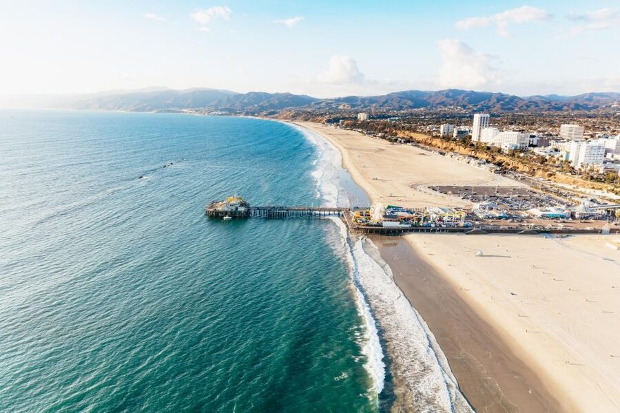Los Angeles: Private 1-Hour Sightseeing Helicopter Tour - Beverly Hills, Bel Air, and the celebrity-home question