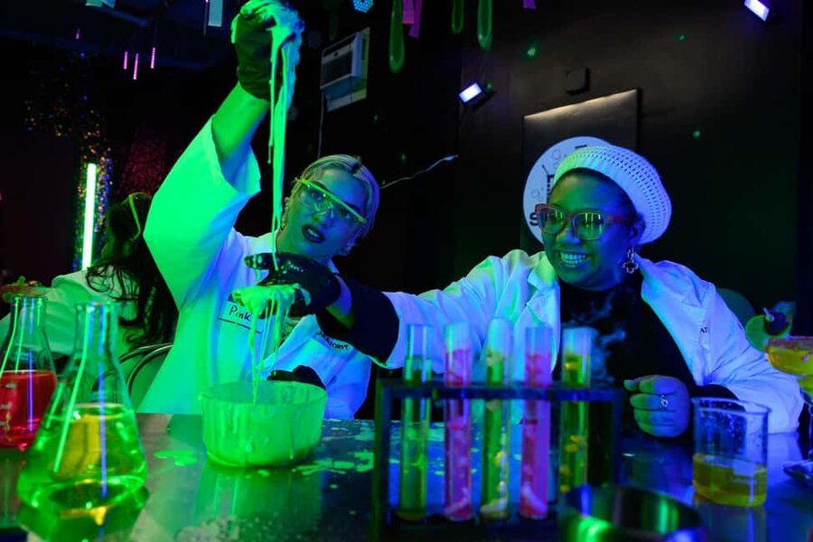 Los Angeles: Science and Sip™ The Drunken Laboratory - Who will have the best time