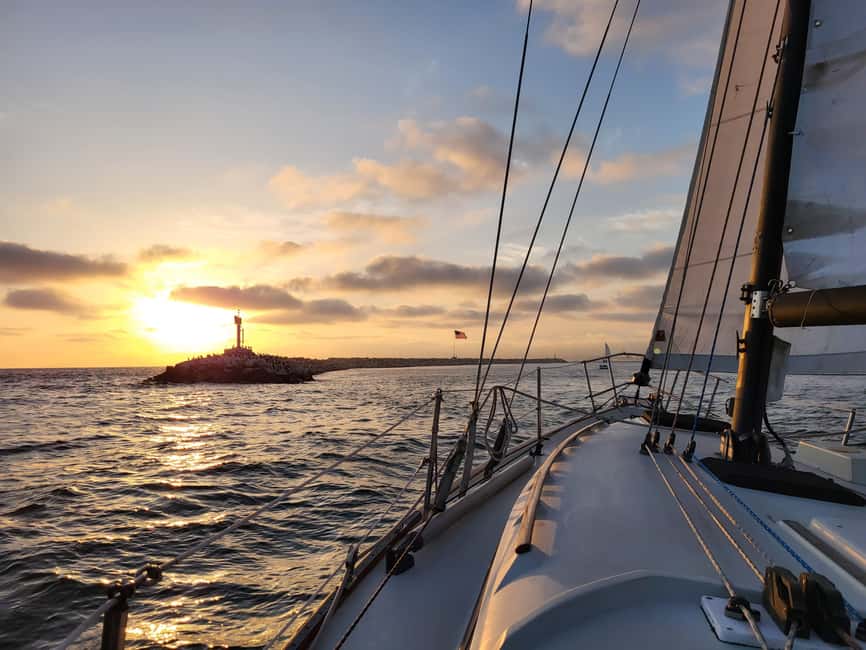 Los Angeles: Sunset Sailing - A two-hour sail, not a cruise with a sailboat backdrop