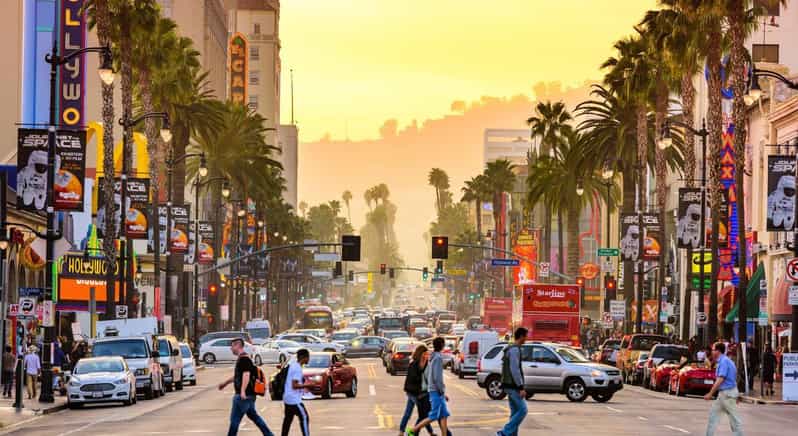 Los Angles: Private Customized Day Tour with Driver - Drop-offs, pickup times, and the driver’s role