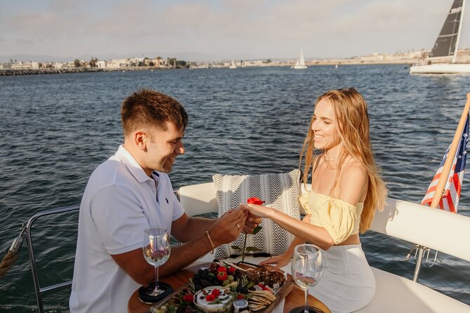 Luxury Shared E-Boat Cruise with Wine, Charcuterie & Sea Lions Spotting - Wine and charcuterie make this more than a sightseeing loop