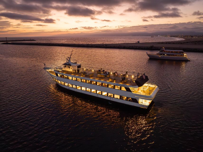 Marina Del Rey: Christmas Eve Buffet Brunch or Dinner Cruise - The menu offers variety, with a few dietary limits