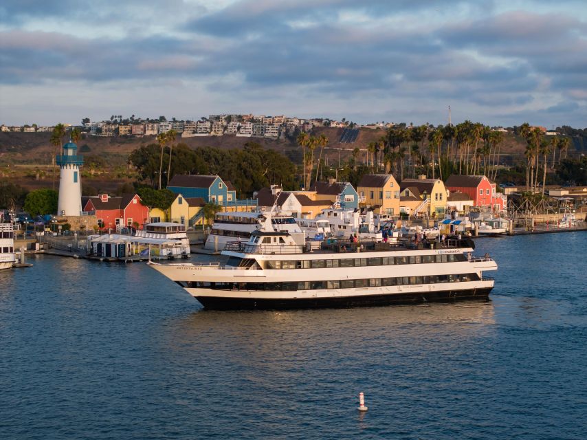 Marina Del Rey: Christmas Eve Buffet Brunch or Dinner Cruise - Who will enjoy this cruise most