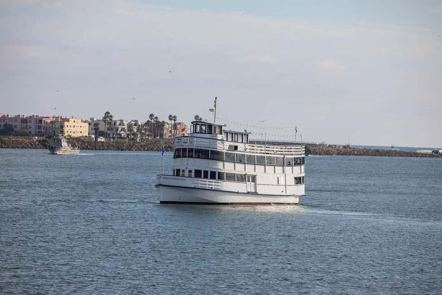 Marina del Rey: City Cruises Champagne Brunch Cruise - Is $100 good value?