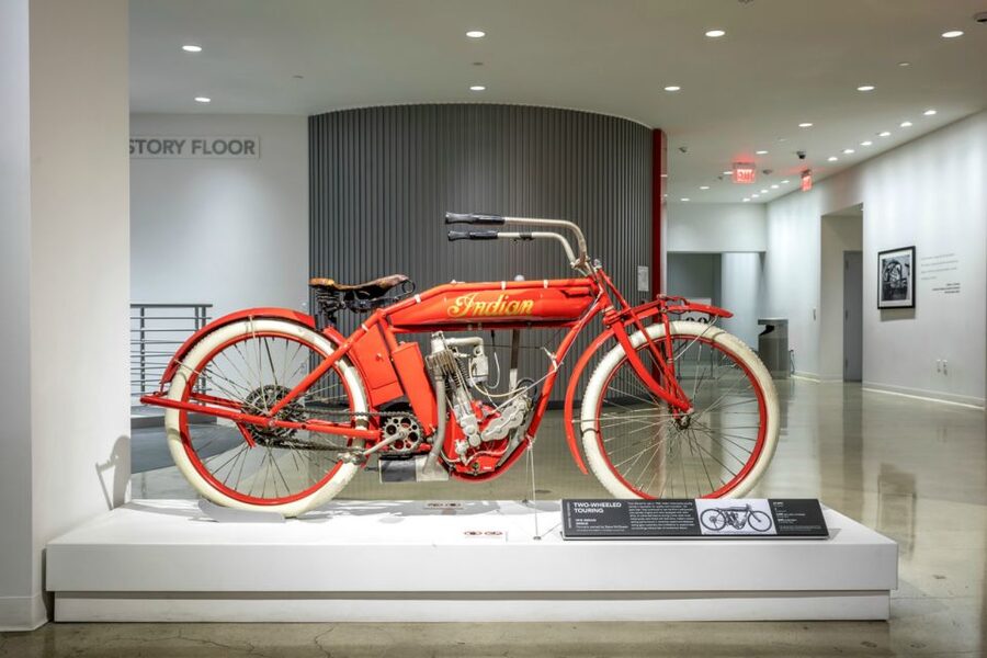 Petersen Automotive Museum Private Highlights Tour - What the Price Gets You