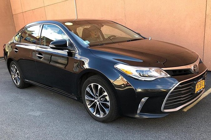 Private Arrival Airport Transfer from LAX (Los Angeles) Airport - The pickup clock and communication