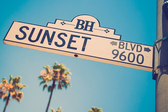 Private Hollywood and Celebrity Homes Bus Tour - Meeting point, parking, and booking details