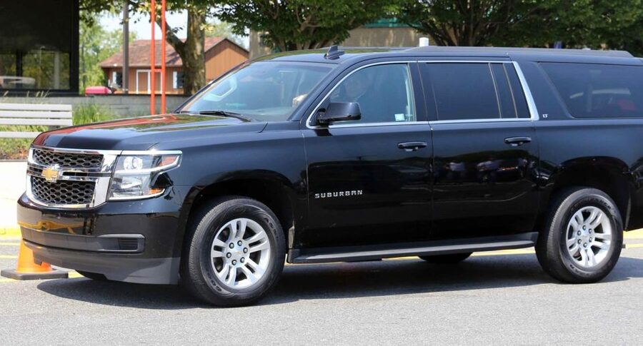 Private Transfers between LAX Airport and Los Angeles - Hotel pickup: convenient, with a meeting point to confirm