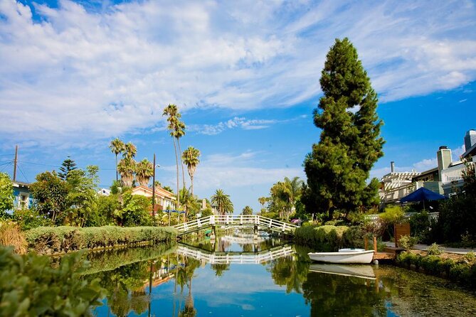 Santa Monica and Venice Beach Bike Adventure Tour - From Santa Monica’s shops to the beach paths