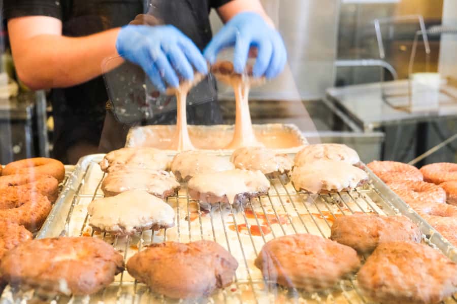 Santa Monica Donut Adventure by Underground Donut Tour - What to know before you book
