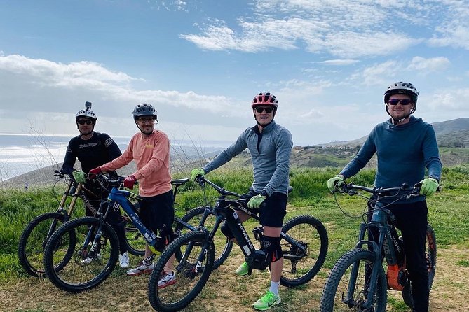 Scenic Malibu Overlook eMTB Experience (Beginner) - Premium bikes and protective gear