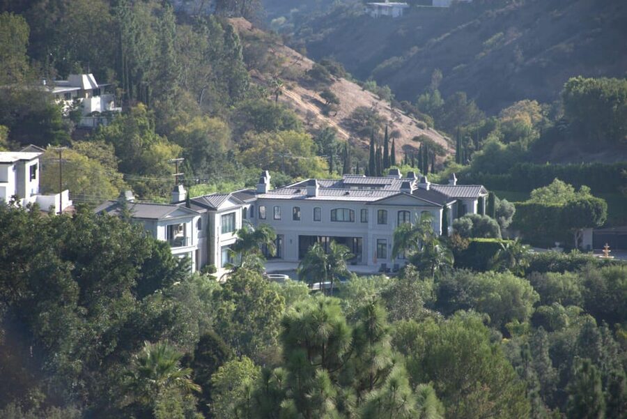 Sightseeing Hollywood Tours - Beverly Hills, celebrity homes and Rodeo Drive