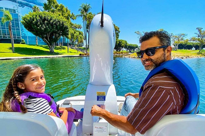 Swan Boat Rental at Rainbow Lagoon in Long Beach - Choosing a boat for your group