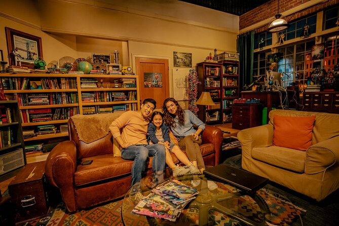 Warner Bros. Studio Tour Hollywood - A small group, with a guide who shapes the day